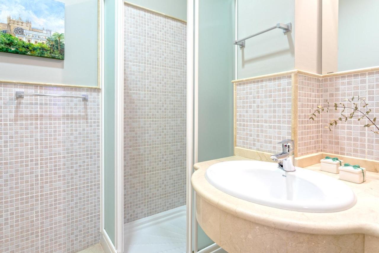Genteel Home Vinuesa Seville Ngoại thất bức ảnh