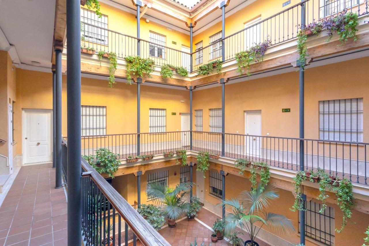Genteel Home Vinuesa Seville Ngoại thất bức ảnh