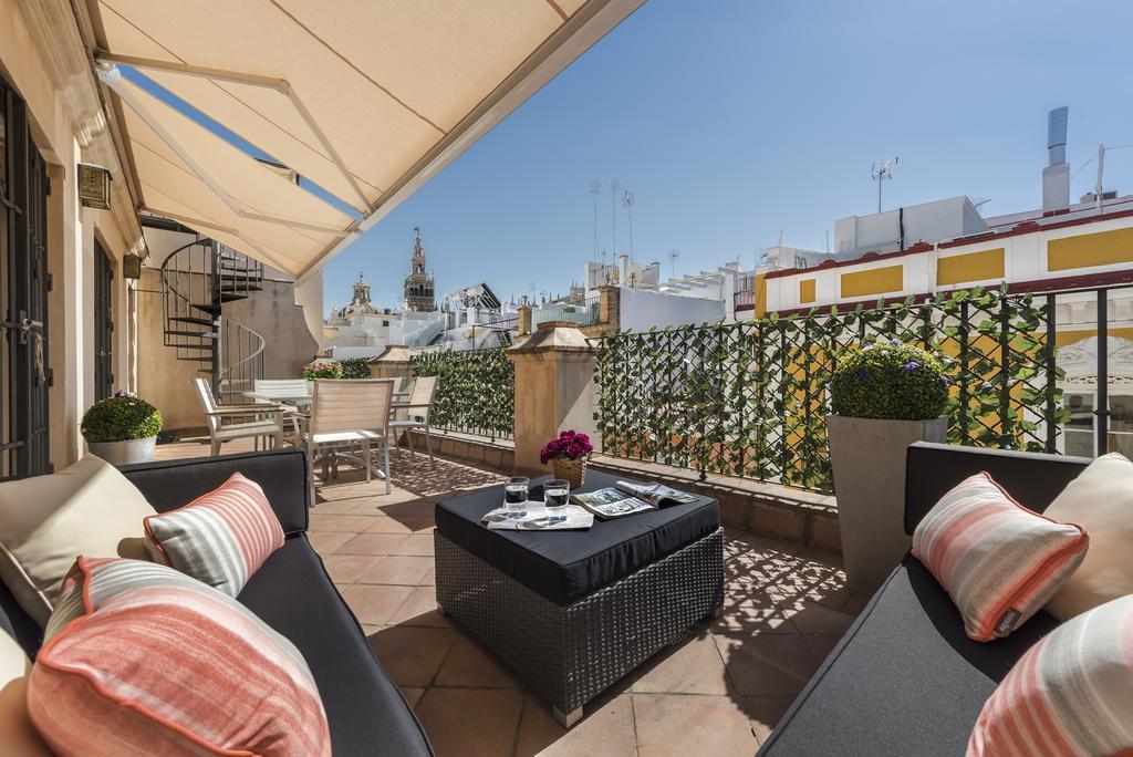 Genteel Home Vinuesa Seville Ngoại thất bức ảnh